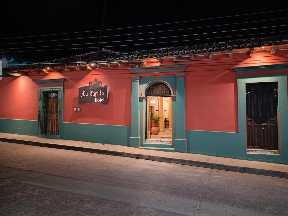 Hotel La Capilla Сан-Кристобаль-де-Ла-Касас Экстерьер фото