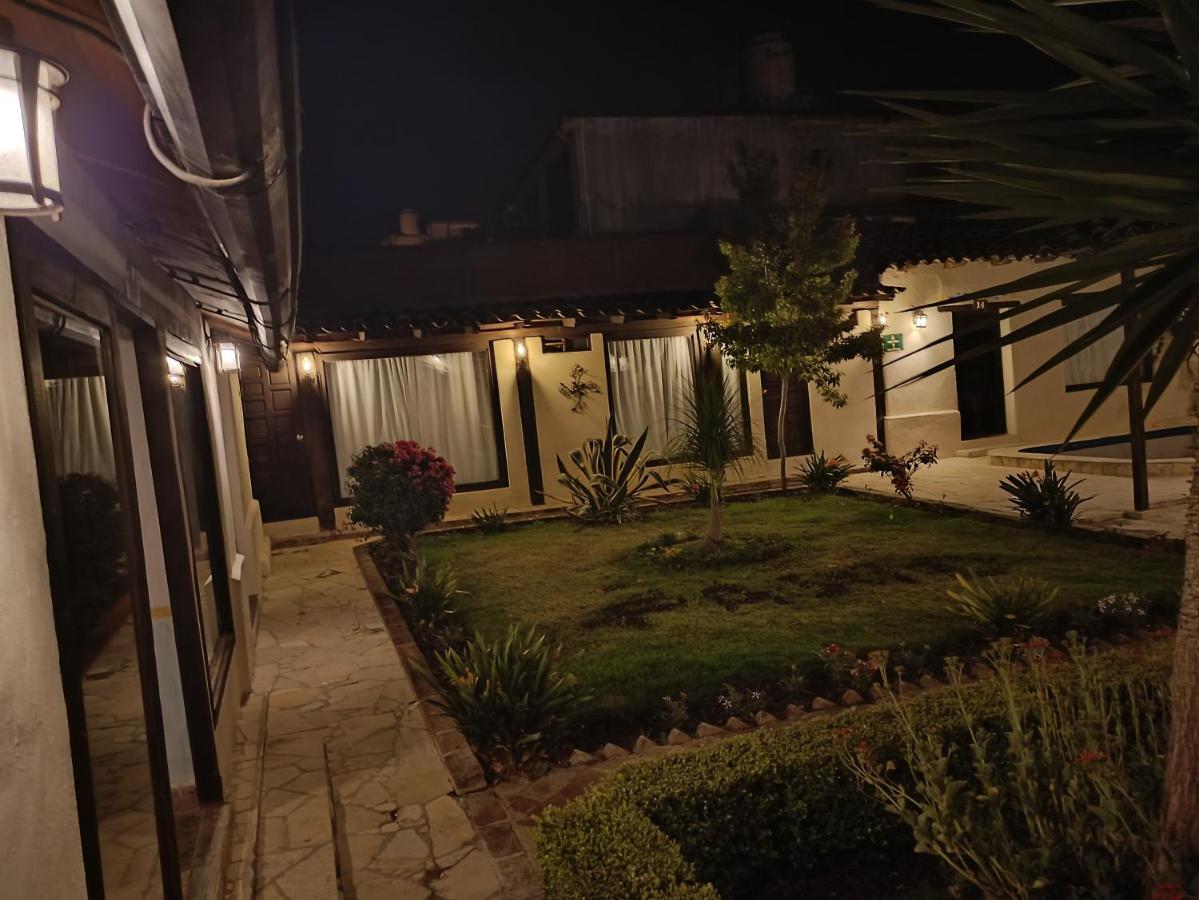 Hotel La Capilla Сан-Кристобаль-де-Ла-Касас Экстерьер фото