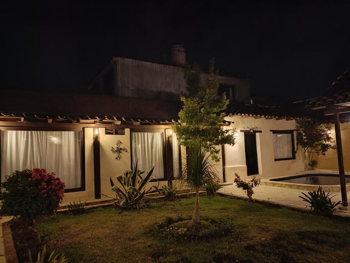 Hotel La Capilla Сан-Кристобаль-де-Ла-Касас Экстерьер фото