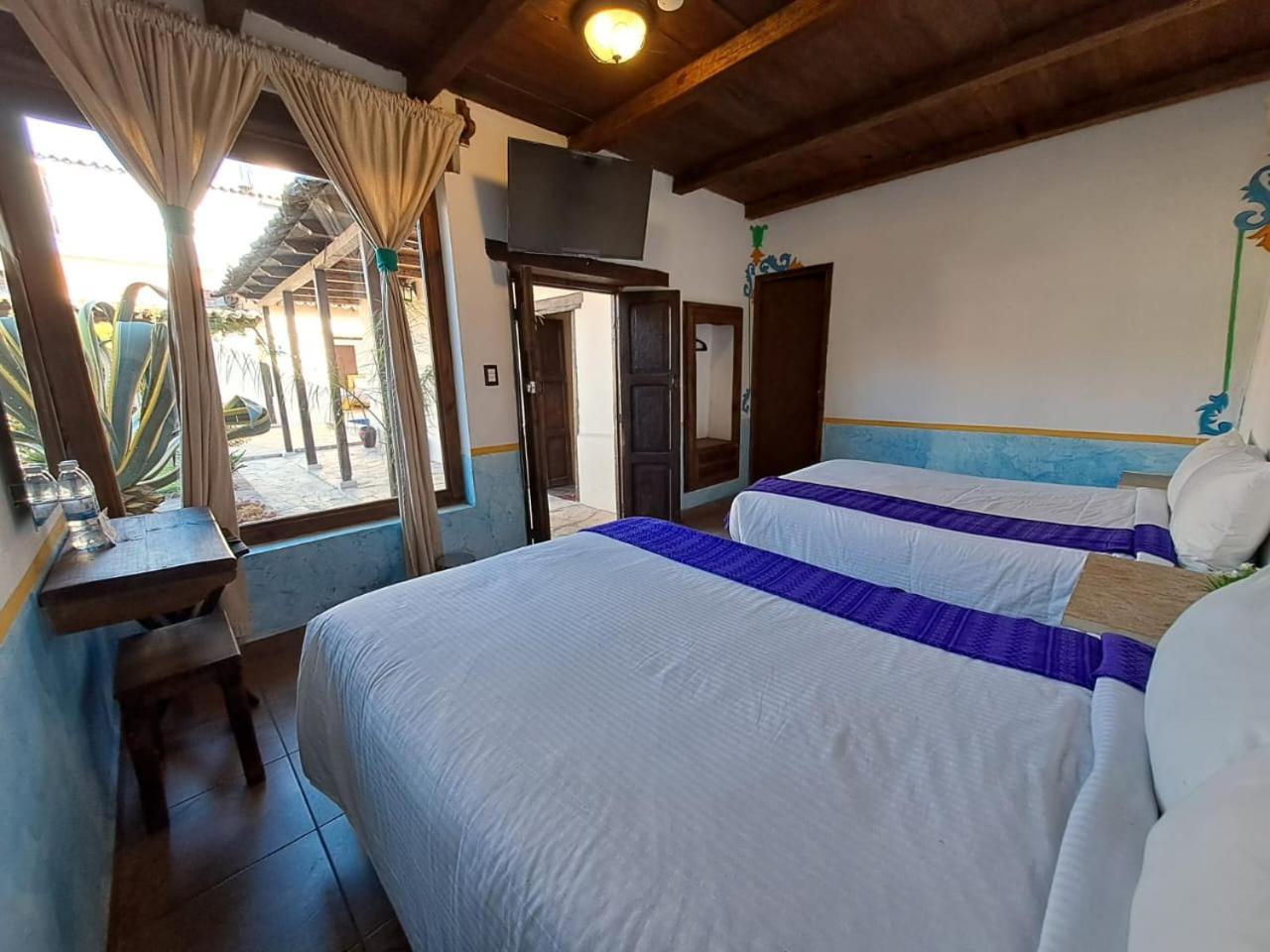 Hotel La Capilla Сан-Кристобаль-де-Ла-Касас Экстерьер фото
