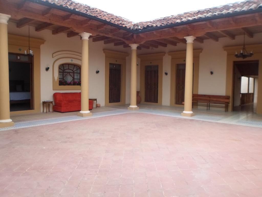 Hotel La Capilla Сан-Кристобаль-де-Ла-Касас Экстерьер фото